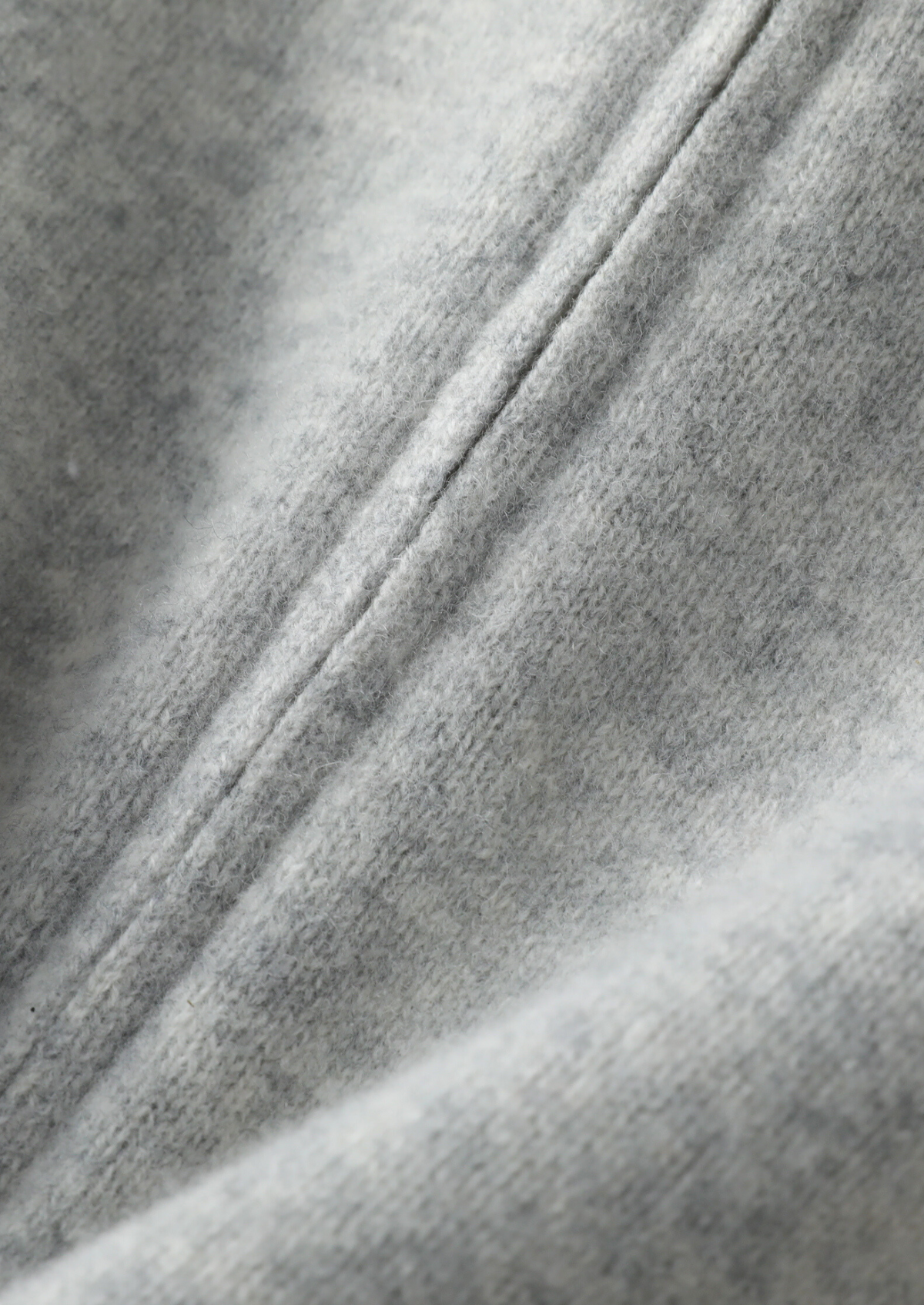 Pure Extra-Fine Merino Wool Light Gray Luzzo Set